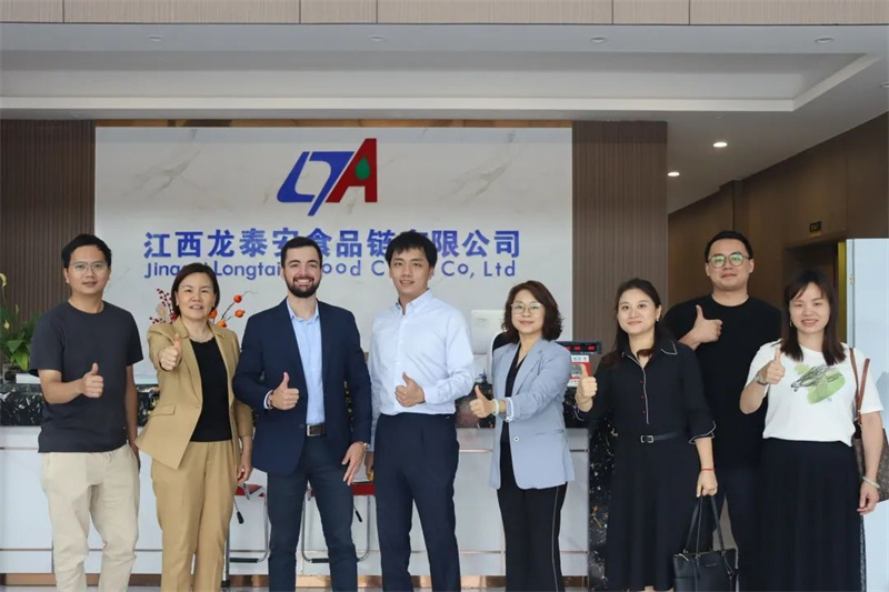 【開(kāi)拓國(guó)內(nèi)外市場(chǎng)，推進(jìn)企業(yè)發(fā)展】 巴西Cooperfrigu Foods公司代表Lucas先生蒞臨公司考察調(diào)研